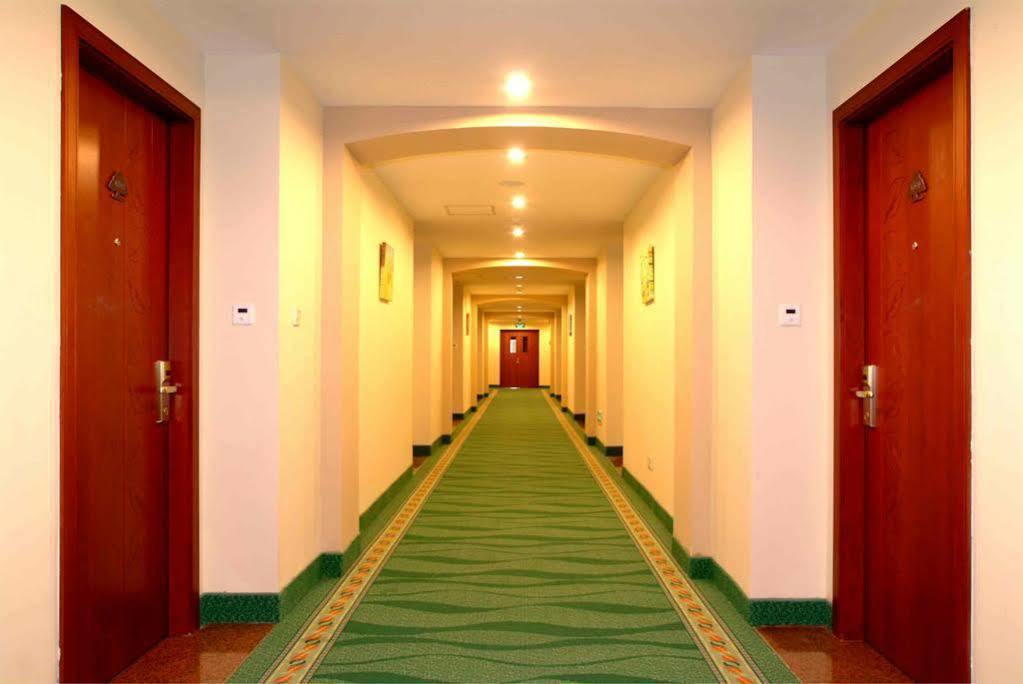 Greentree Alliance Beijing Film Academy Hotel Bagian luar foto